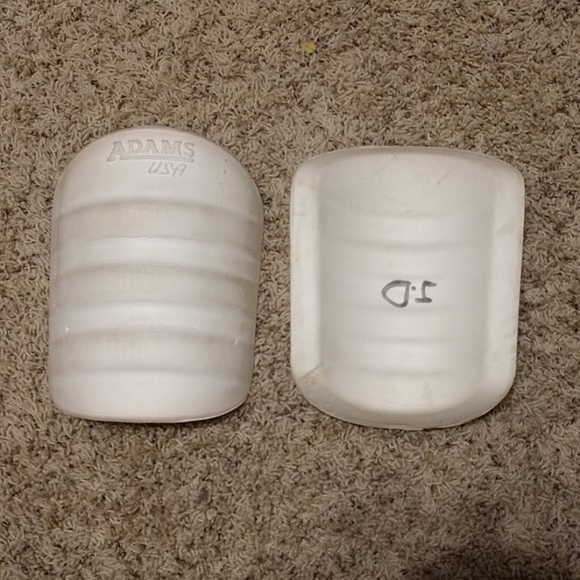 Adams USA Thigh pads - Picture 2 of 2